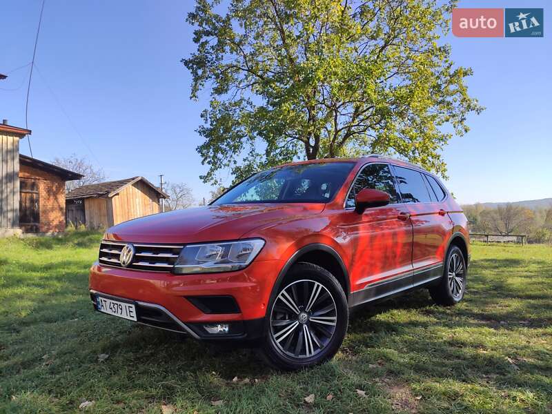 Внедорожник / Кроссовер Volkswagen Tiguan 2017 в Ивано-Франковске