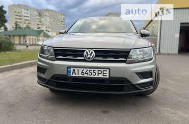 Позашляховик / Кросовер Volkswagen Tiguan 2017 в Чернівцях