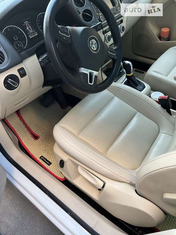 Внедорожник / Кроссовер Volkswagen Tiguan 2012 в Киеве