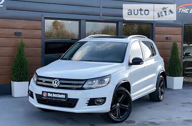 Позашляховик / Кросовер Volkswagen Tiguan 2016 в Рівному