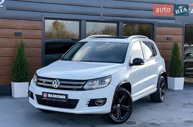 Внедорожник / Кроссовер Volkswagen Tiguan 2016 в Ровно