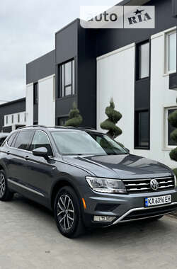 Внедорожник / Кроссовер Volkswagen Tiguan 2019 в Киеве