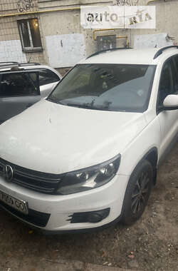 Внедорожник / Кроссовер Volkswagen Tiguan 2012 в Киеве