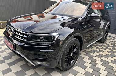 Внедорожник / Кроссовер Volkswagen Tiguan 2019 в Тернополе