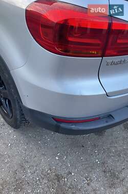 Внедорожник / Кроссовер Volkswagen Tiguan 2013 в 