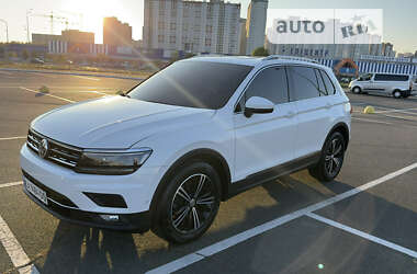 Внедорожник / Кроссовер Volkswagen Tiguan 2019 в Киеве