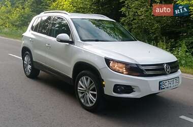 Внедорожник / Кроссовер Volkswagen Tiguan 2011 в 