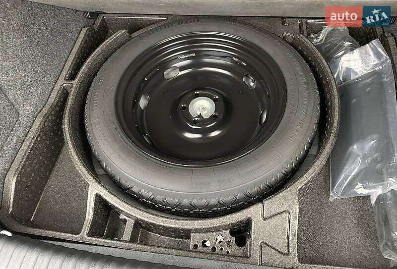 Внедорожник / Кроссовер Volkswagen Tiguan 2016 в Киеве фото 53 Внедорожник / Кроссовер Volkswagen Tiguan 2016 в Киеве