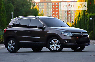 Позашляховик / Кросовер Volkswagen Tiguan 2012 в Шостці