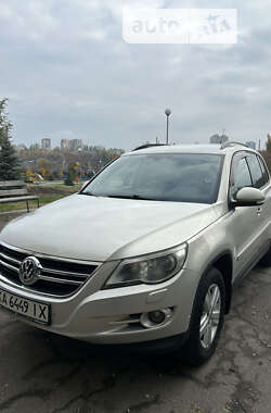 Позашляховик / Кросовер Volkswagen Tiguan 2008 в Києві