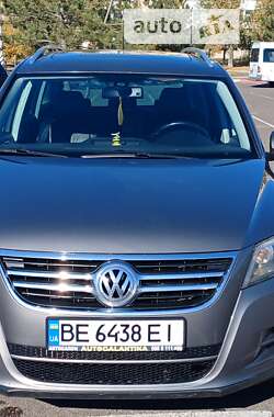 Позашляховик / Кросовер Volkswagen Tiguan 2011 в Миколаєві