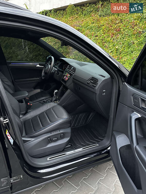 Внедорожник / Кроссовер Volkswagen Tiguan 2022 в Днепре