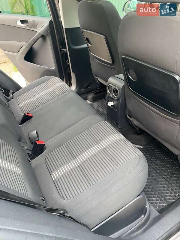 Внедорожник / Кроссовер Volkswagen Tiguan 2009 в Тячеве