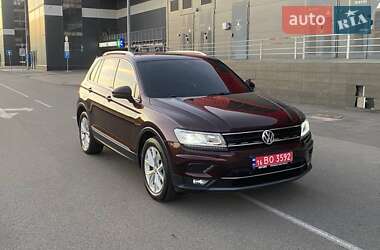 Внедорожник / Кроссовер Volkswagen Tiguan 2018 в Киеве