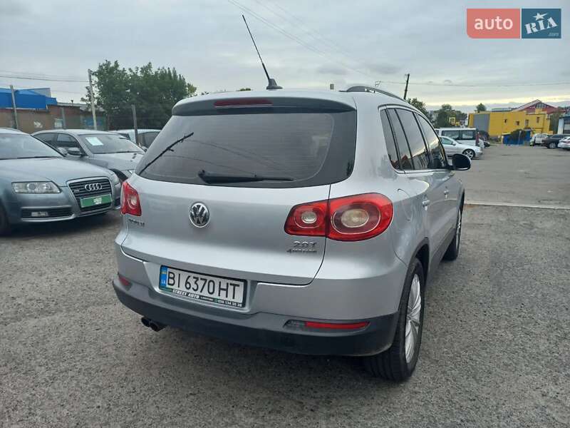 Внедорожник / Кроссовер Volkswagen Tiguan 2011 в Полтаве