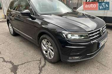 Позашляховик / Кросовер Volkswagen Tiguan 2019 в Львові