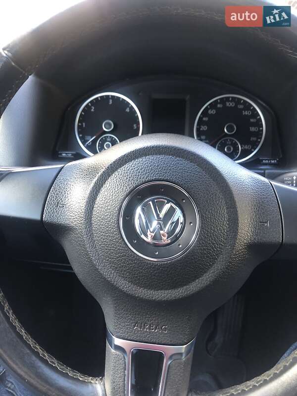 Внедорожник / Кроссовер Volkswagen Tiguan 2012 в Хмельницком фото 8 Внедорожник / Кроссовер Volkswagen Tiguan 2012 в Хмельницком