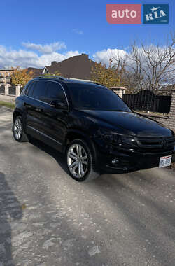 Внедорожник / Кроссовер Volkswagen Tiguan 2012 в Хмельницком