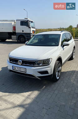 Внедорожник / Кроссовер Volkswagen Tiguan 2020 в Ровно