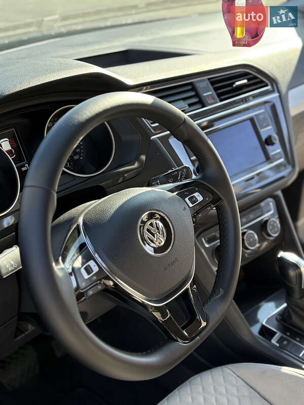 Внедорожник / Кроссовер Volkswagen Tiguan 2018 в Луцке