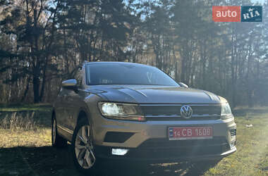 Позашляховик / Кросовер Volkswagen Tiguan 2017 в Ковелі