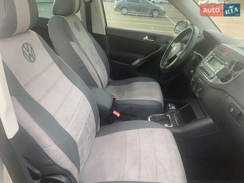 Внедорожник / Кроссовер Volkswagen Tiguan 2008 в Ровно