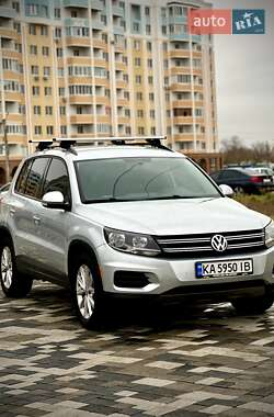 Позашляховик / Кросовер Volkswagen Tiguan 2017 в Ірпені