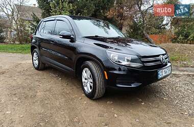 Внедорожник / Кроссовер Volkswagen Tiguan 2011 в Черновцах