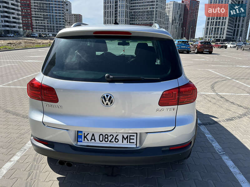 Позашляховик / Кросовер Volkswagen Tiguan 2013 в Києві