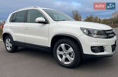 Внедорожник / Кроссовер Volkswagen Tiguan 2012 в Киеве