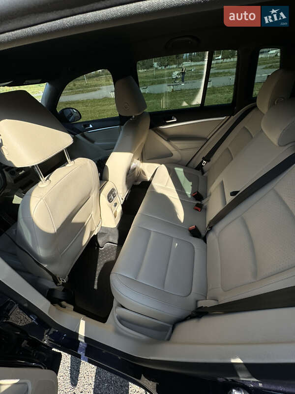 Внедорожник / Кроссовер Volkswagen Tiguan 2016 в Львове