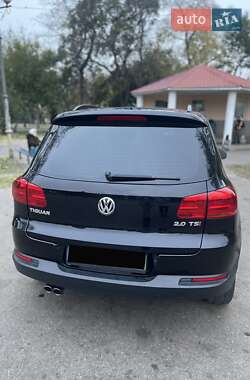 Внедорожник / Кроссовер Volkswagen Tiguan 2014 в Одессе