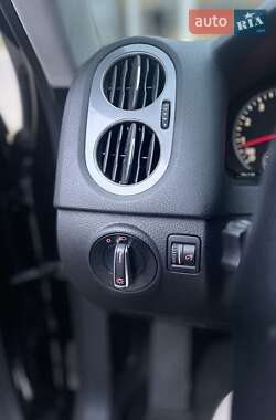 Внедорожник / Кроссовер Volkswagen Tiguan 2014 в Одессе