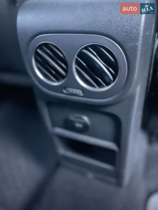 Внедорожник / Кроссовер Volkswagen Tiguan 2014 в Одессе