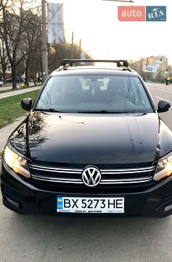 Внедорожник / Кроссовер Volkswagen Tiguan 2015 в Хмельницком