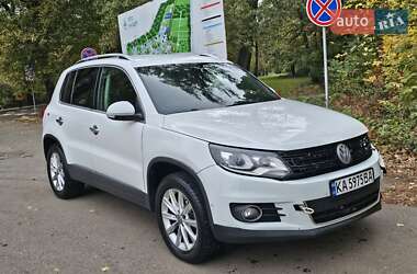 Позашляховик / Кросовер Volkswagen Tiguan 2014 в Києві