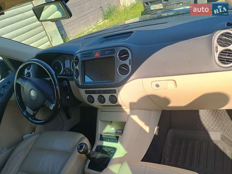 Внедорожник / Кроссовер Volkswagen Tiguan 2008 в Прилуках фото 11 Внедорожник / Кроссовер Volkswagen Tiguan 2008 в Прилуках