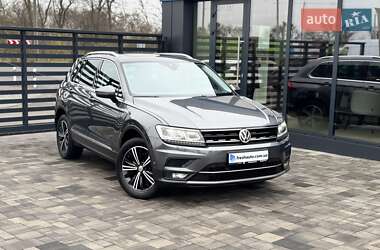 Внедорожник / Кроссовер Volkswagen Tiguan 2017 в Ровно