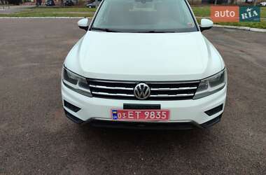 Внедорожник / Кроссовер Volkswagen Tiguan 2018 в Ровно