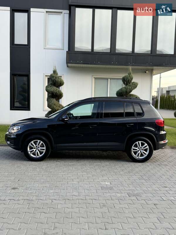 Позашляховик / Кросовер Volkswagen Tiguan 2017 в Києві
