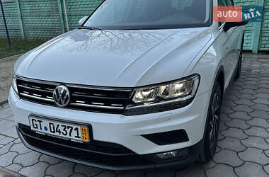 Внедорожник / Кроссовер Volkswagen Tiguan 2018 в Тернополе