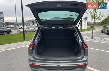 Внедорожник / Кроссовер Volkswagen Tiguan 2020 в 