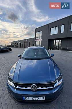 Внедорожник / Кроссовер Volkswagen Tiguan 2018 в 