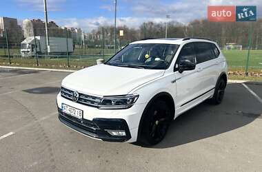 Внедорожник / Кроссовер Volkswagen Tiguan 2019 в Ивано-Франковске