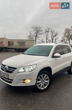 Внедорожник / Кроссовер Volkswagen Tiguan 2011 в Запорожье