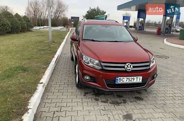 Внедорожник / Кроссовер Volkswagen Tiguan 2015 в Львове