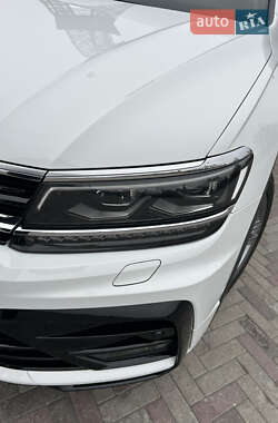 Позашляховик / Кросовер Volkswagen Tiguan 2020 в Харкові