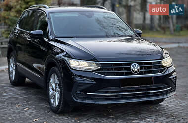 Внедорожник / Кроссовер Volkswagen Tiguan 2021 в Дрогобыче