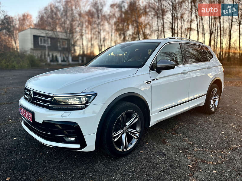 Позашляховик / Кросовер Volkswagen Tiguan 2019 в Чернівцях