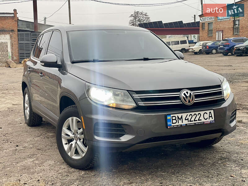 Внедорожник / Кроссовер Volkswagen Tiguan 2012 в Сумах